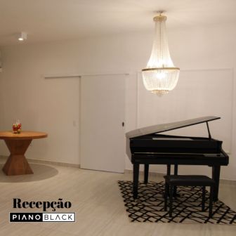Piano Black